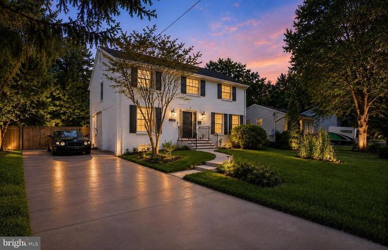 2524 Swift Run St, Vienna, VA 22180