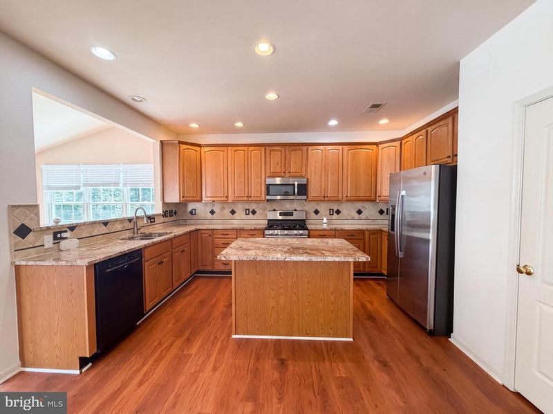 15559 Brown Deer Ct, Haymarket, VA 20169