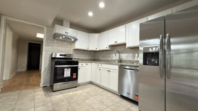 5602 Kings Park Dr, Springfield, VA 22151