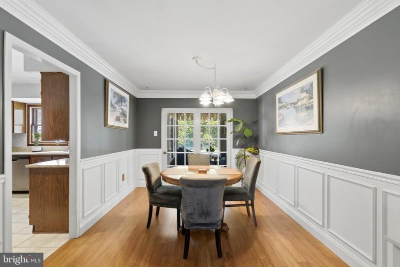 15746 Pointer Ridge Dr, Bowie, MD 20716