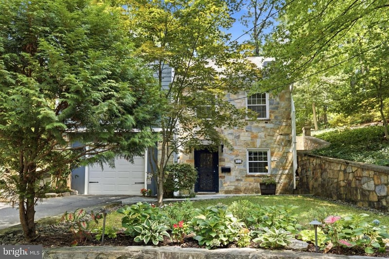 2617 S Arlington Ridge Rd, Arlington, VA 22202
