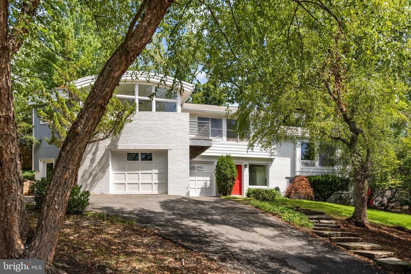 1435 Waggaman Cir, Mclean, VA 22101