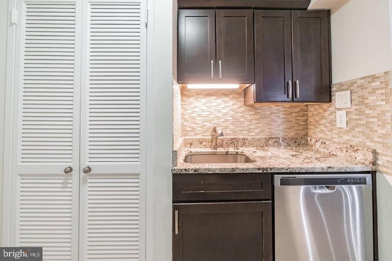 1808 Old Meadow Rd #718, Mclean, VA 22102