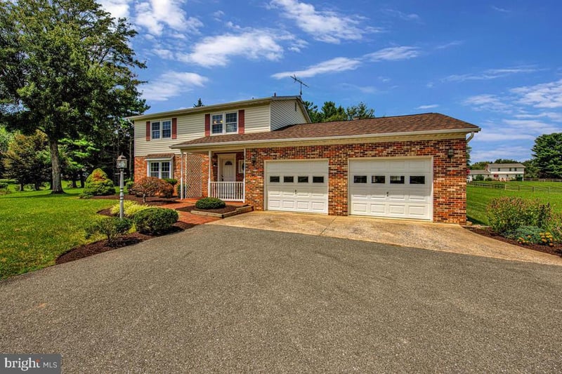 7464 Flamewood Dr, Clarksville, MD 21029