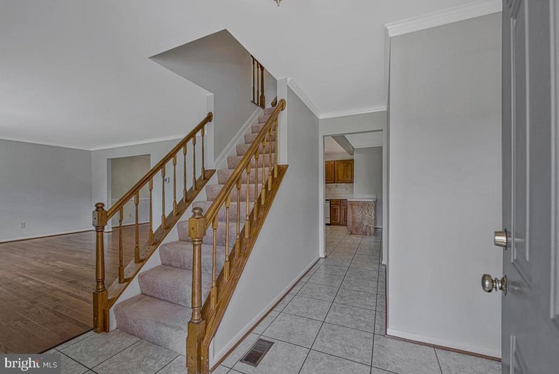 7464 Flamewood Dr, Clarksville, MD 21029