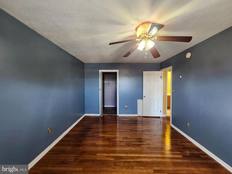 7527 Riverdale Rd #1827, Hyattsville, MD 20784