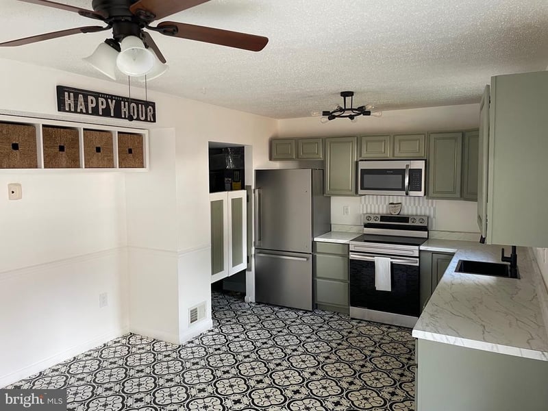 2533 Fox Ridge Ct, Woodbridge, VA 22192