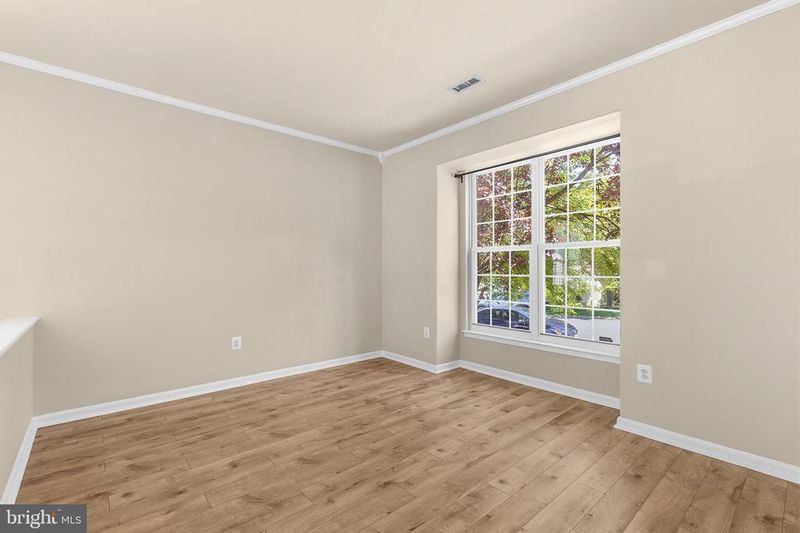 45629 Livingstone Station St, Sterling, VA 20166