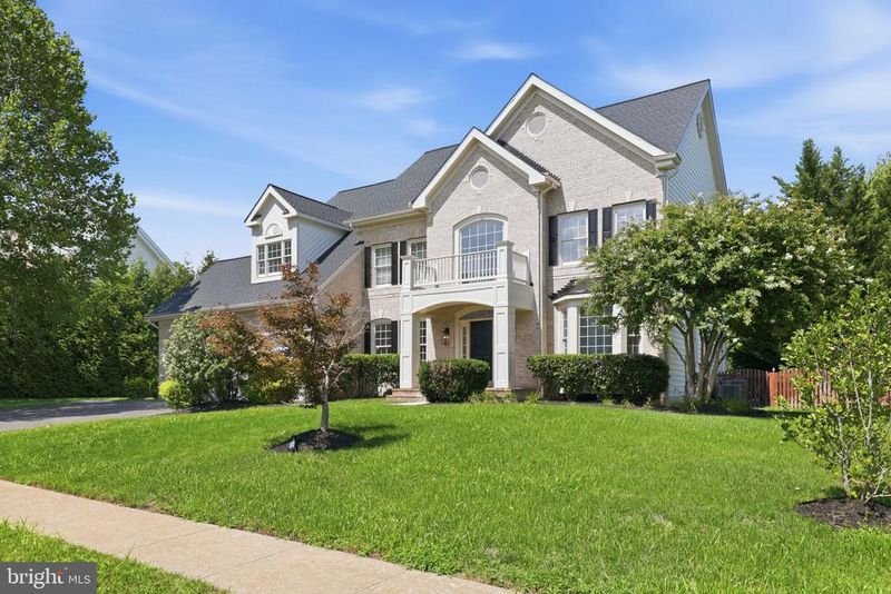 18426 Rim Rock Cir, Leesburg, VA 20176