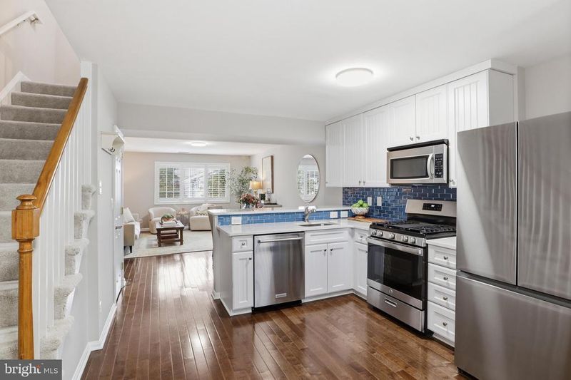 1589 N Van Dorn St, Alexandria, VA 22304