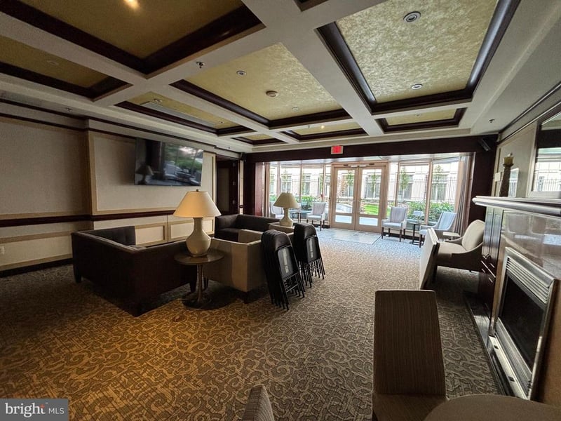 888 N Quincy St #407, Arlington, VA 22203
