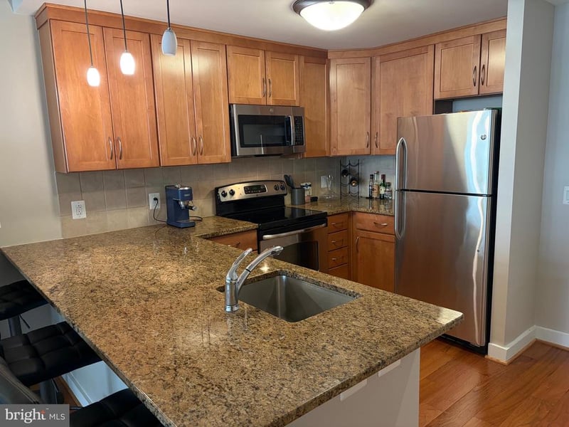 888 N Quincy St #407, Arlington, VA 22203