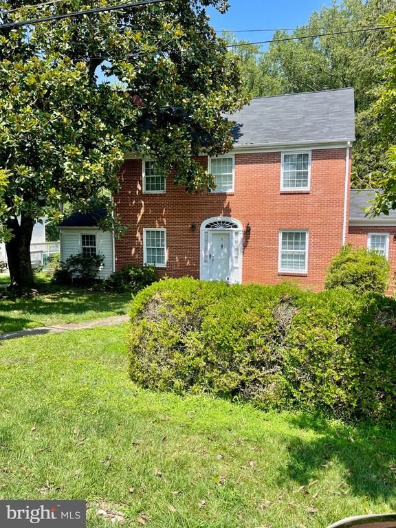 8 Brice Rd, Annapolis, MD 21409