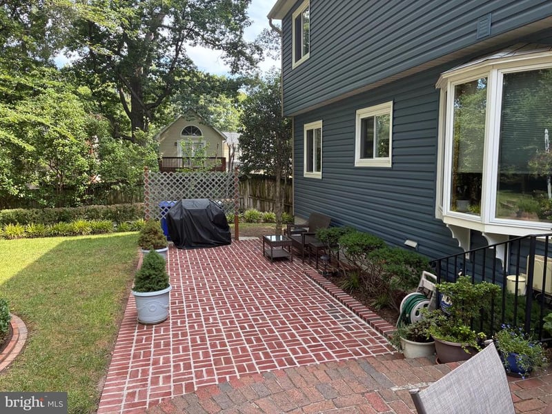 16063 Laconia Cir, Woodbridge, VA 22191
