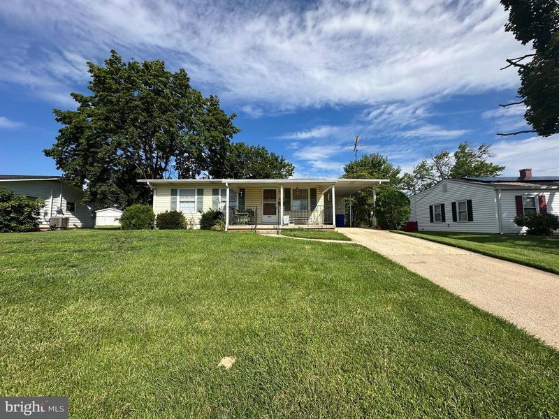 469 Carrollton Dr, Frederick, MD 21701