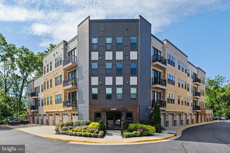 43091 Wynridge Dr #201, Broadlands, VA 20148