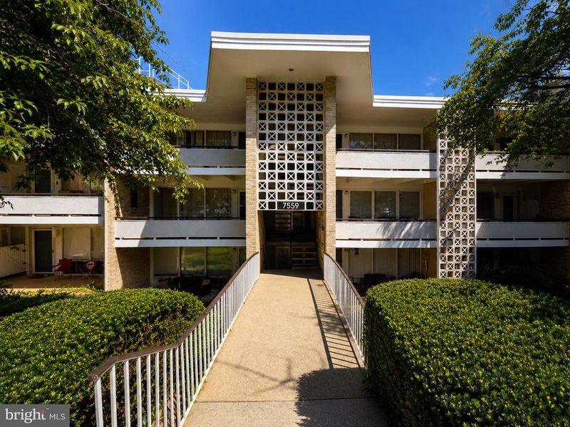 7559 Spring Lake Dr #D2, Bethesda, MD 20817