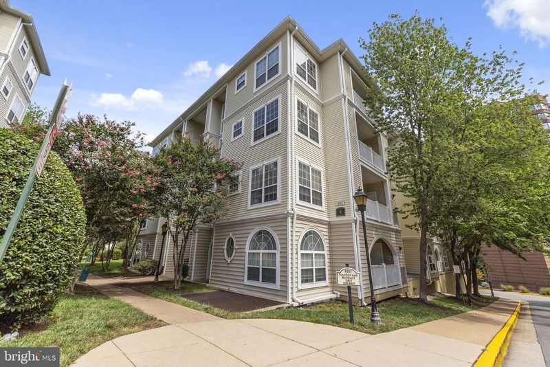 4551 Strutfield Ln #4231, Alexandria, VA 22311