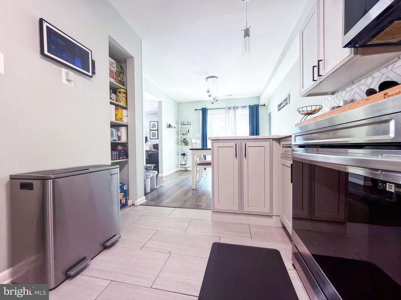12602 Red Pepper Ct, Germantown, MD 20874