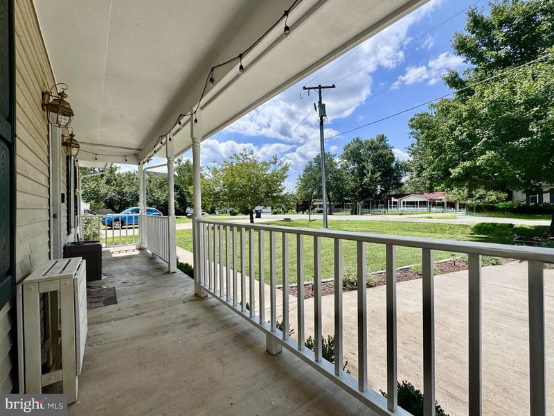 2038 Dewey Dr, Stafford, VA 22554
