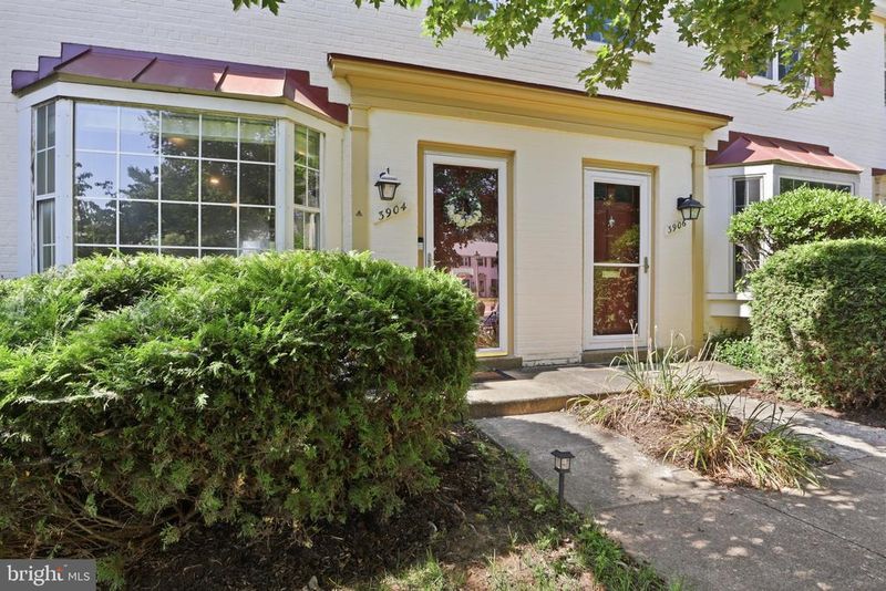 3904 Keller Ave, Alexandria, VA 22302