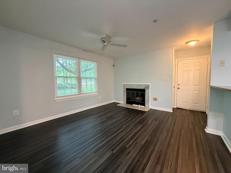 931 Hillside Lake Ter #103, Gaithersburg, MD 20878