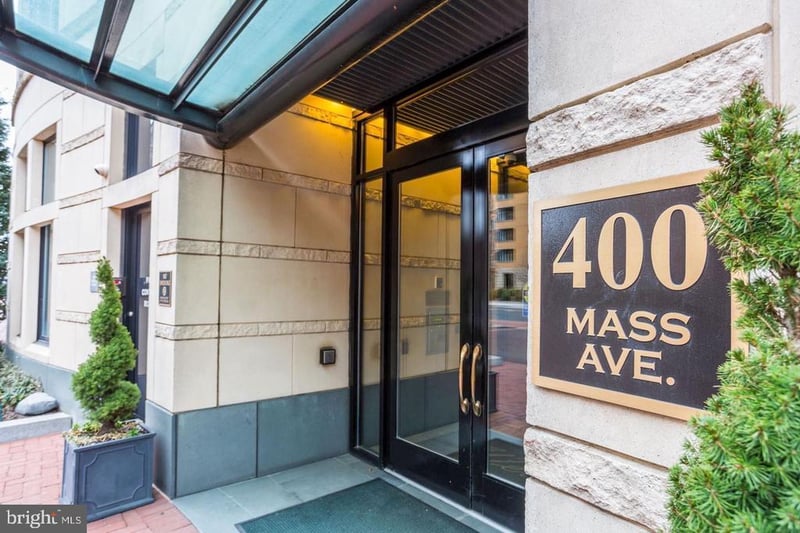 400 Massachusetts Ave NW #817, Washington, DC 20001
