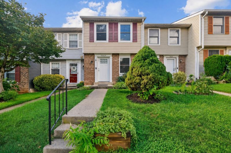 19624 Twinflower Cir, Germantown, MD 20876