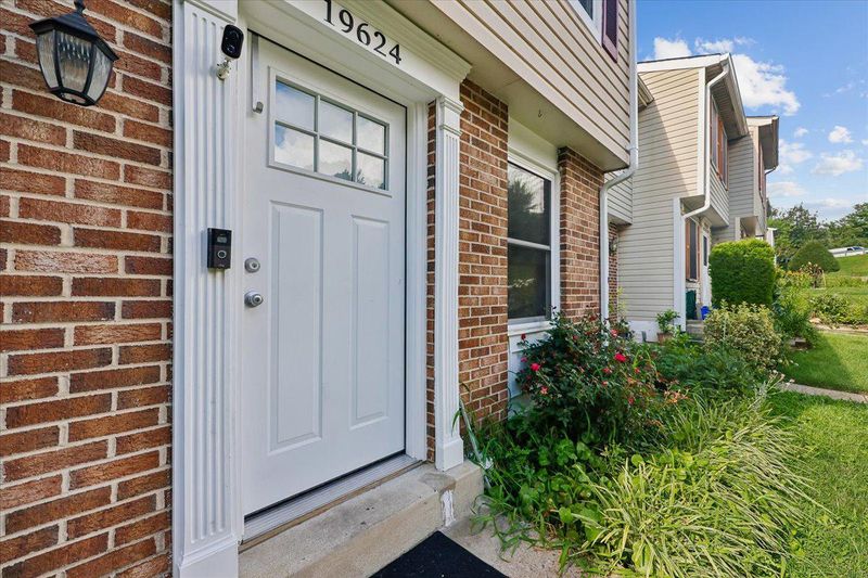 19624 Twinflower Cir, Germantown, MD 20876