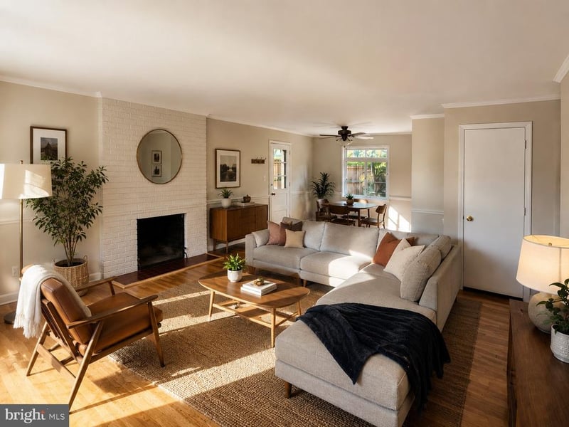 7401 Camp Alger Ave, Falls Church, VA 22042