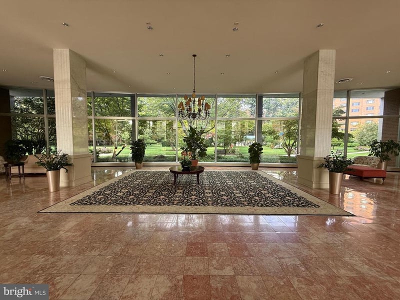 4201 Cathedral Ave NW #303E, Washington, DC 20016
