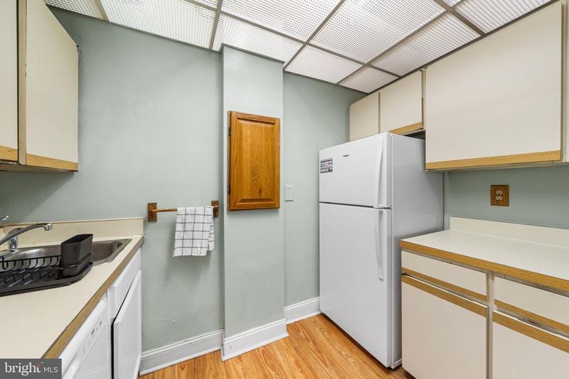 1021 Arlington Blvd #241, Arlington, VA 22209