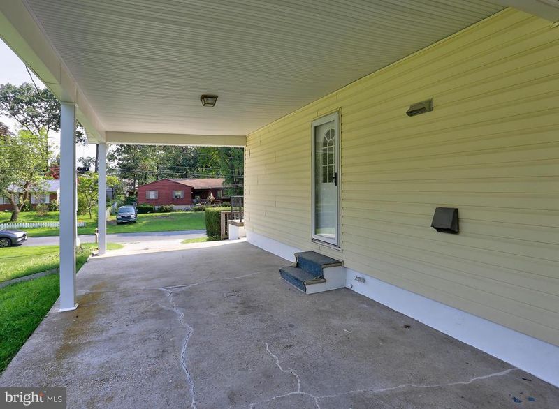 807 Danza Rd, Severn, MD 21144