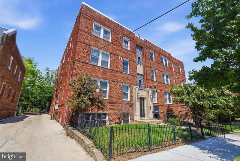 1380 Bryant St NE #10, Washington, DC 20018