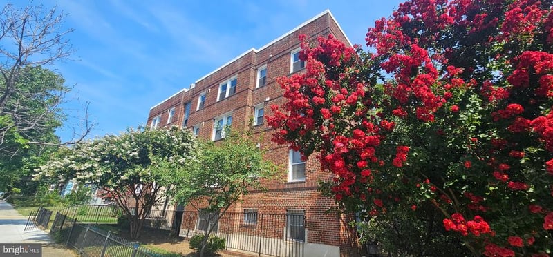 1380 Bryant St NE #10, Washington, DC 20018