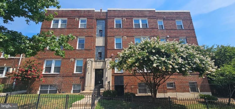 1380 Bryant St NE #10, Washington, DC 20018