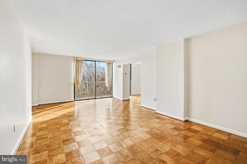 2100 Washington Ave #9-B, Silver Spring, MD 20910