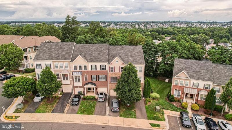 3030 Chinkapin Oak Ln, Woodbridge, VA 22191