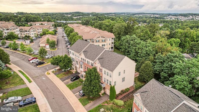 3030 Chinkapin Oak Ln, Woodbridge, VA 22191