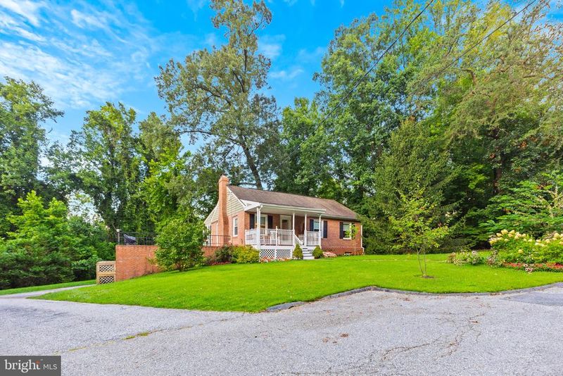 5718 Leaf Ln, Elkridge, MD 21075