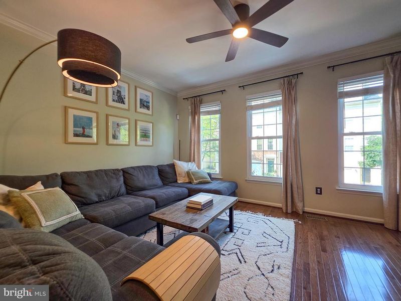5303 Arapaho Ln, Alexandria, VA 22312