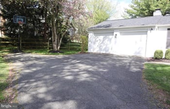 15826 Anamosa Dr, Derwood, MD 20855