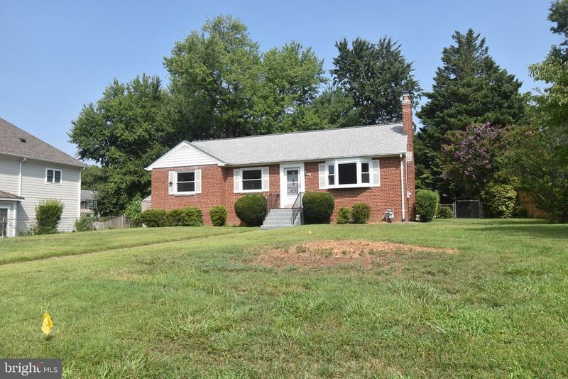 6627 32nd St N, Arlington, VA 22213