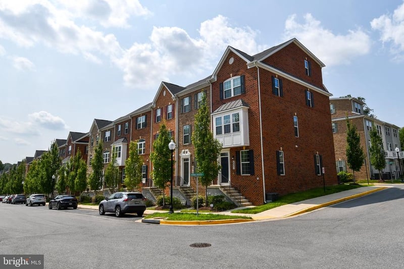 4917 Crest View Dr, Hyattsville, MD 20782