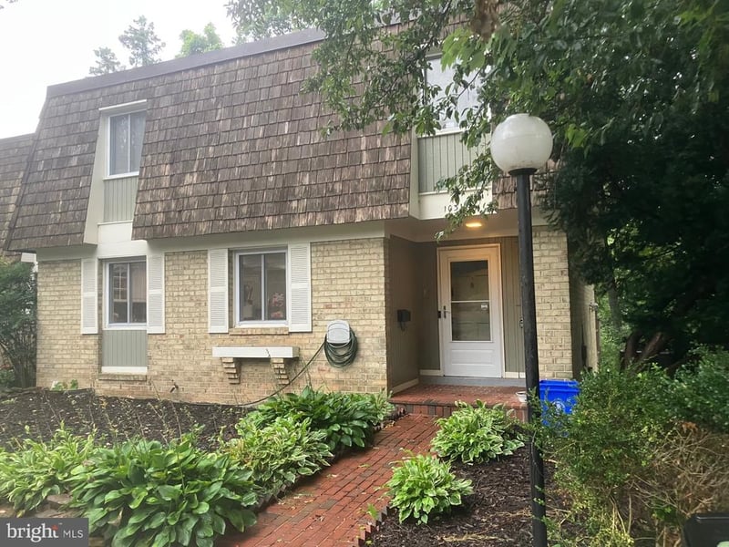 10314 Watkins Mill Dr, Gaithersburg, MD 20886