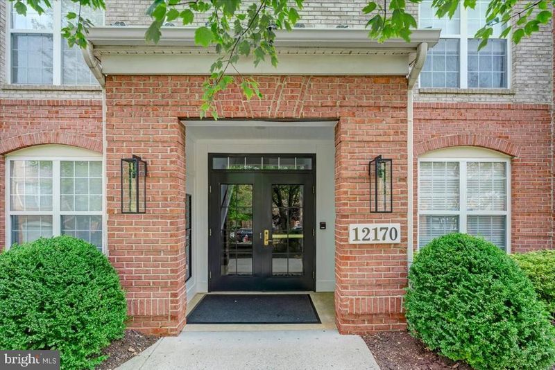 12170 Abington Hall Pl #303, Reston, VA 20190