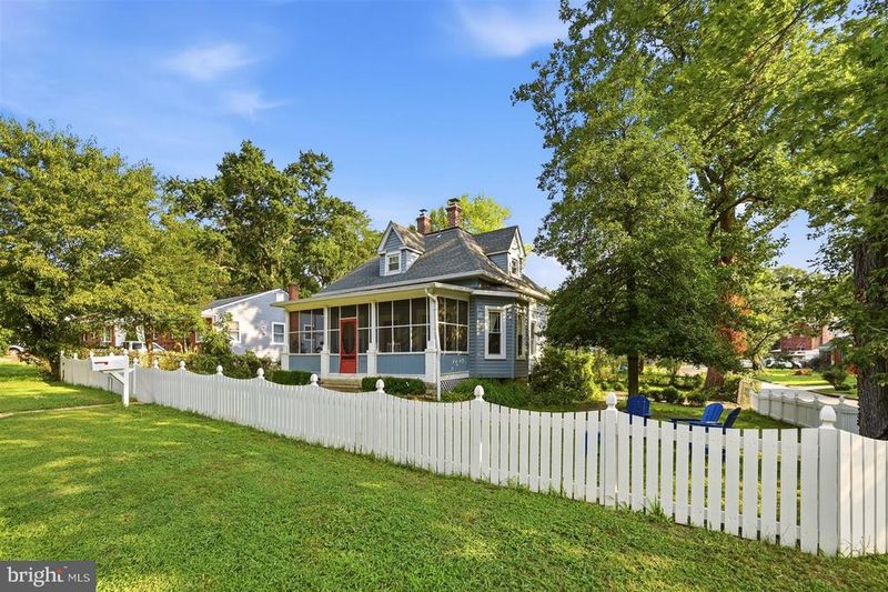 4810 Fox St, College Park, MD 20740