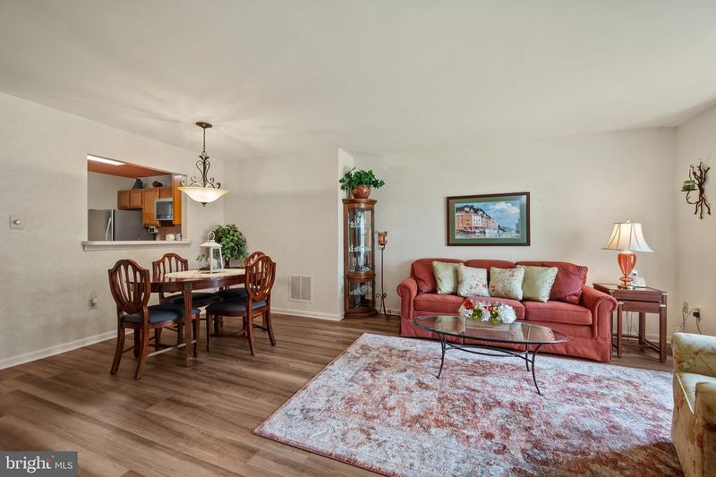 14518 Sorrento Ct, Burtonsville, MD 20866