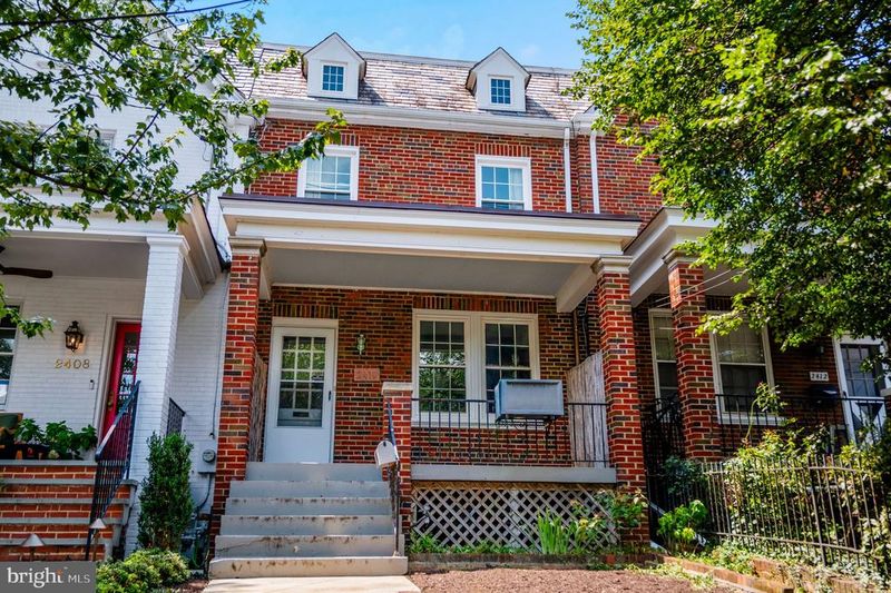2410 39th St NW, Washington, DC 20007
