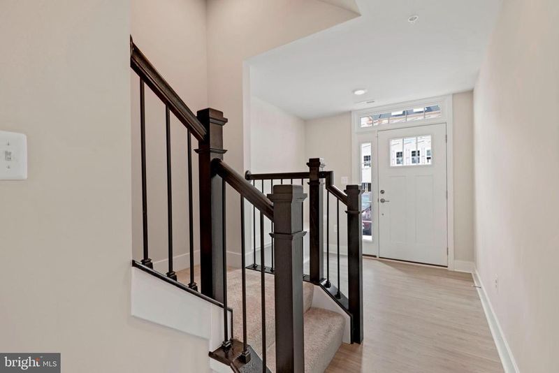 1436 Clingmans Dome Dr, Frederick, MD 21702